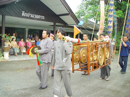 060.JPG